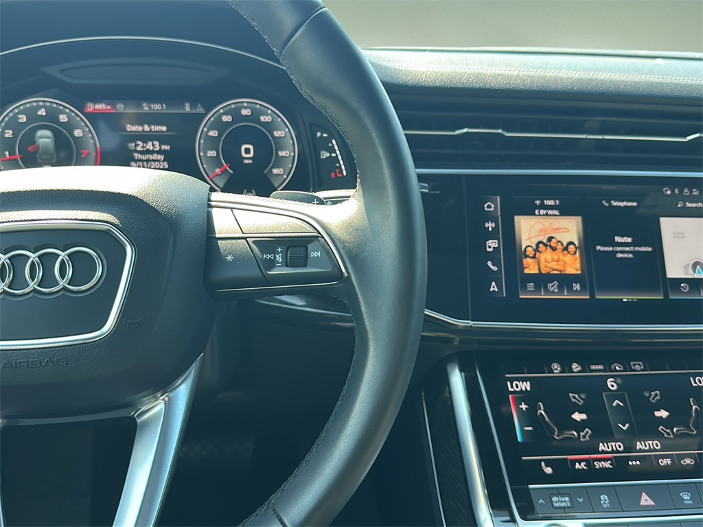 2024 Audi Q7 45 Premium Plus photo 13
