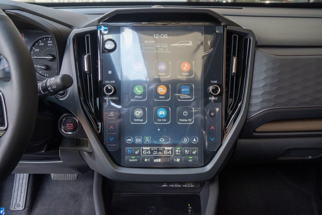 2025 Subaru Forester Touring photo 11