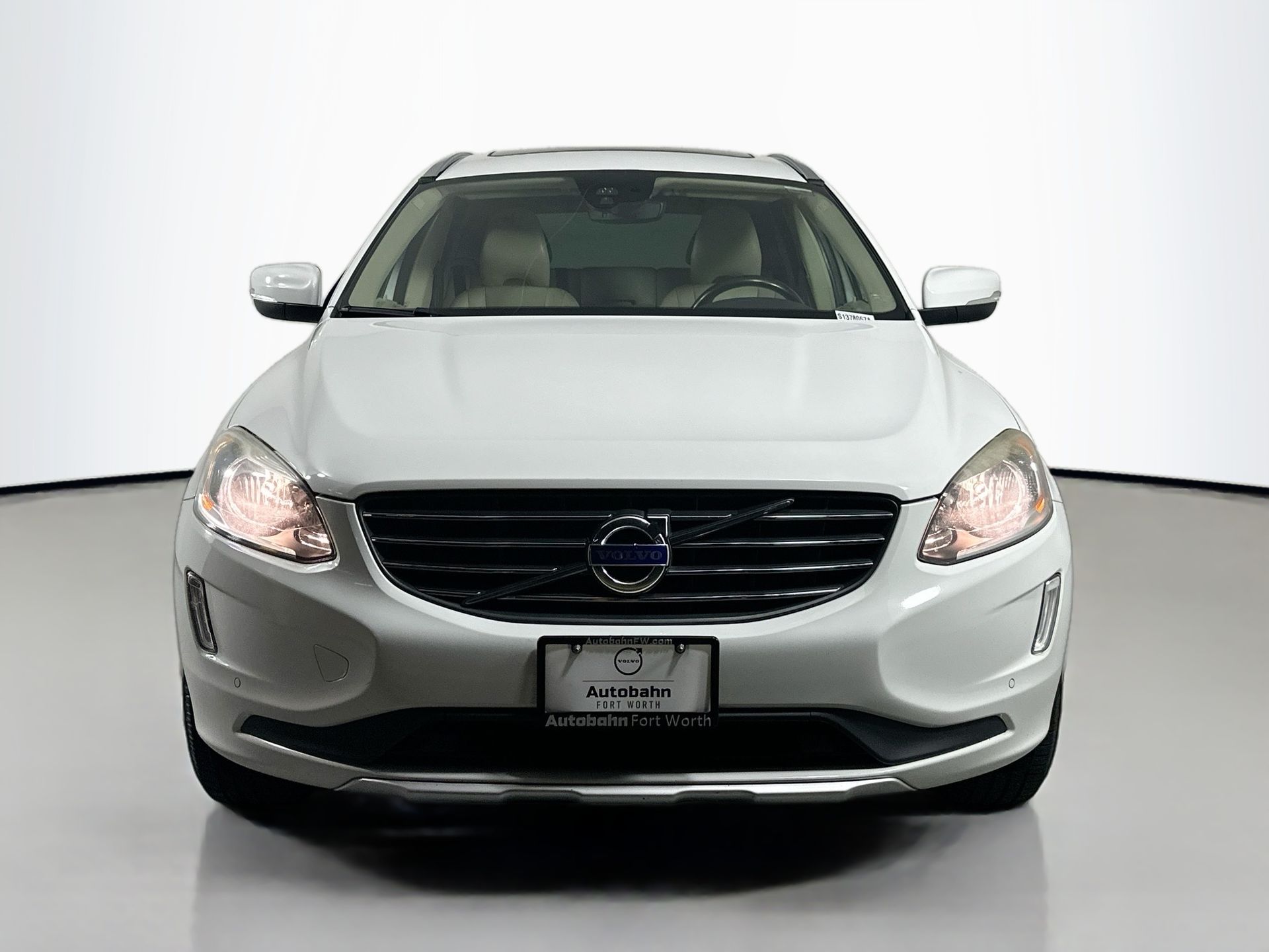 2015 Volvo XC60 T5 Premier photo 2