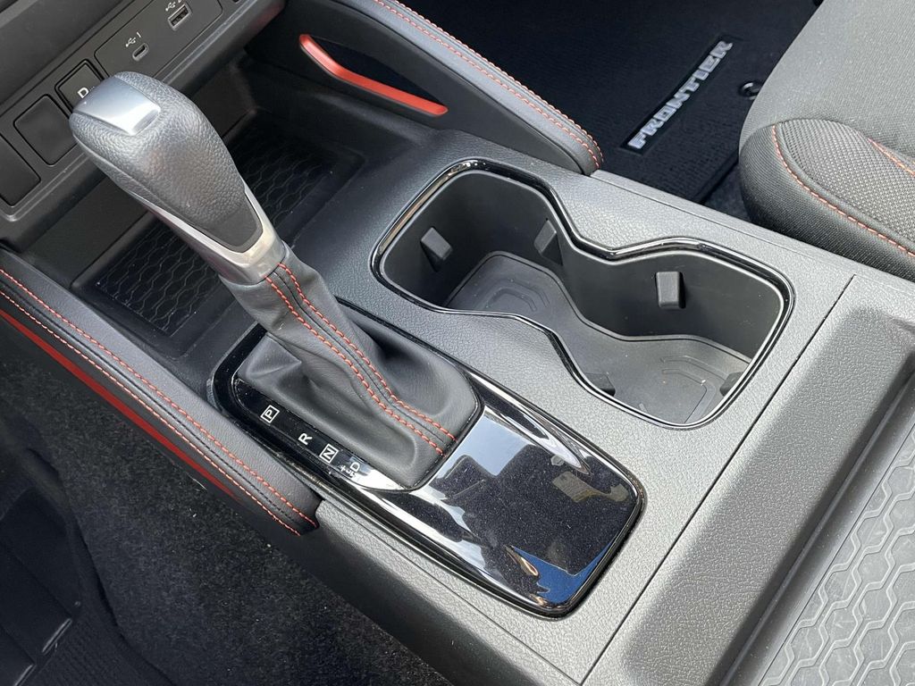2024 Nissan Frontier PRO-X photo 28