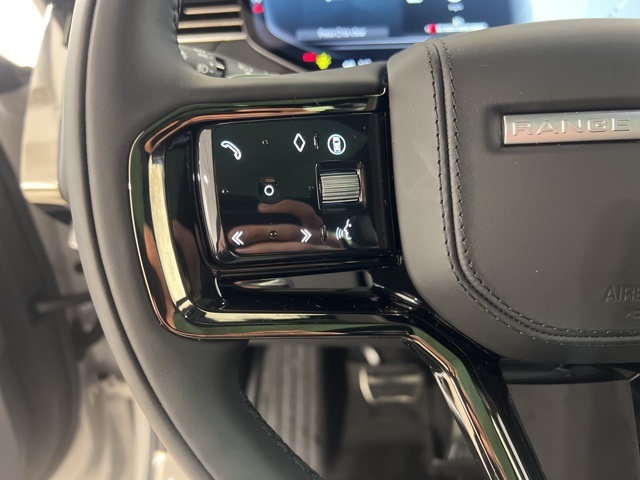 2025 Land Rover Range Rover Sport SE photo 11