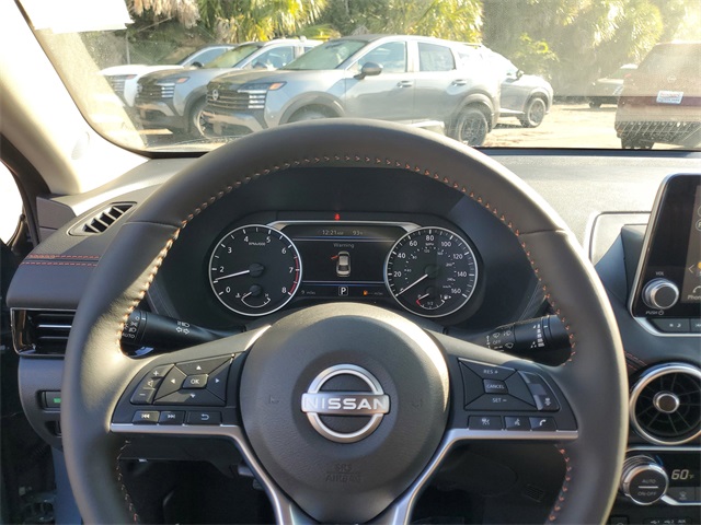 2025 Nissan Sentra SR photo 12