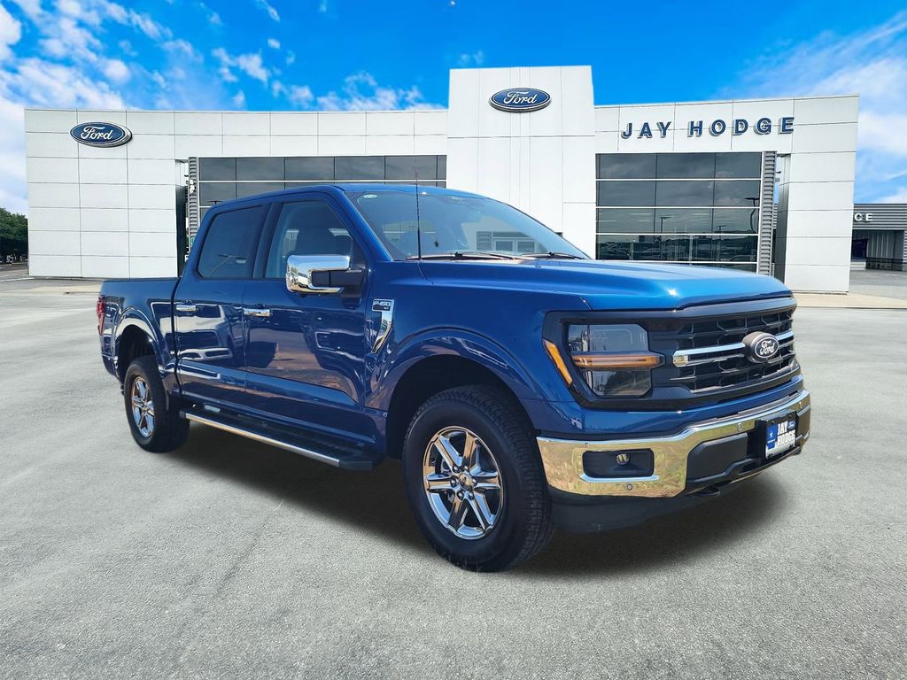 2025 Ford F-150 XLT's photo