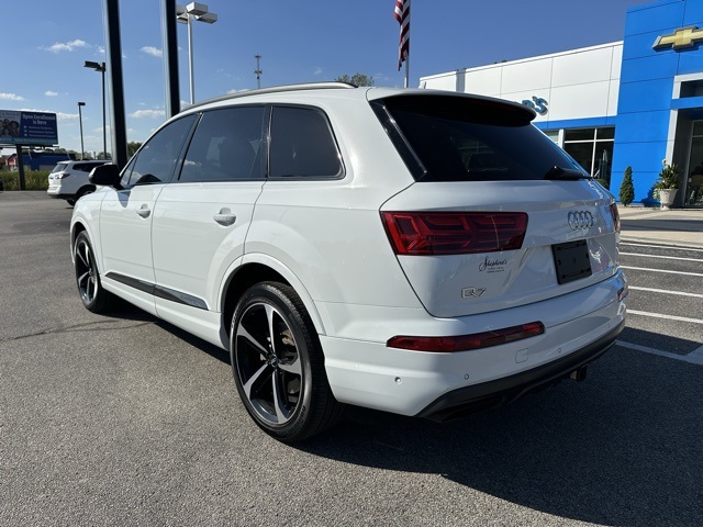 2019 Audi Q7 55 Prestige photo 19