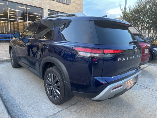 2022 Nissan Pathfinder SL photo 5