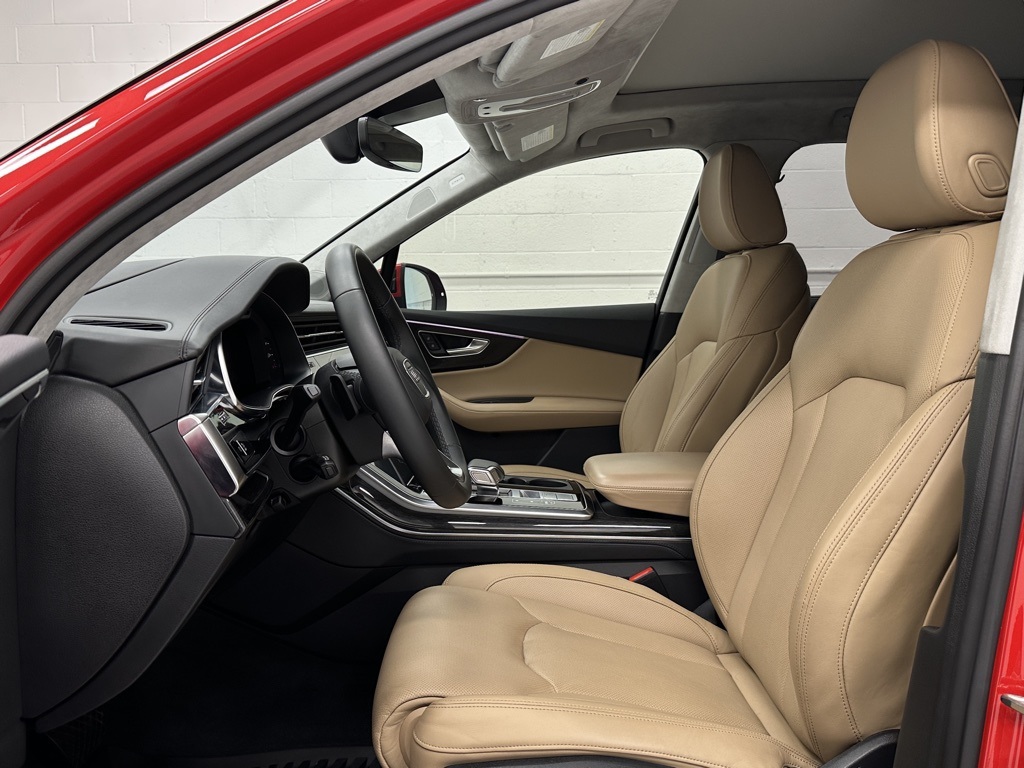 2022 Audi Q7 55 Prestige photo 11