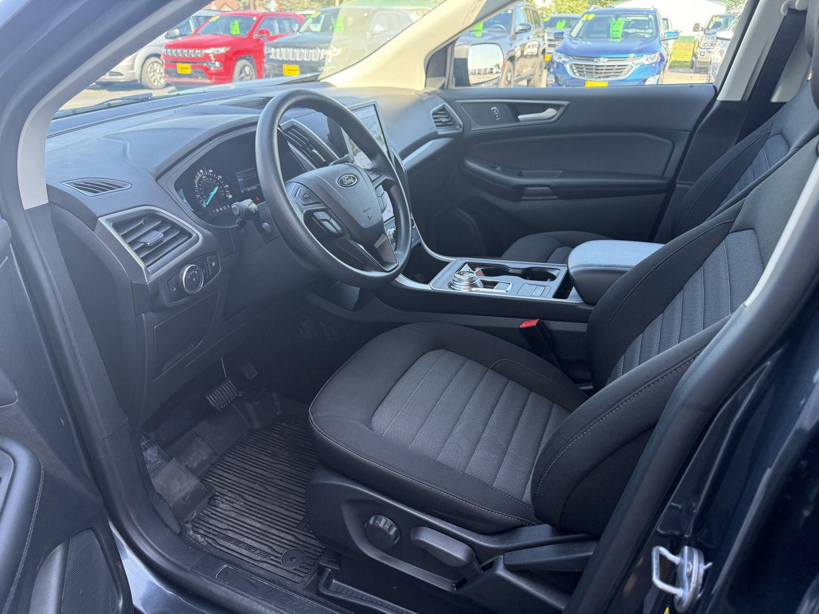 2024 Ford Edge SE photo 10