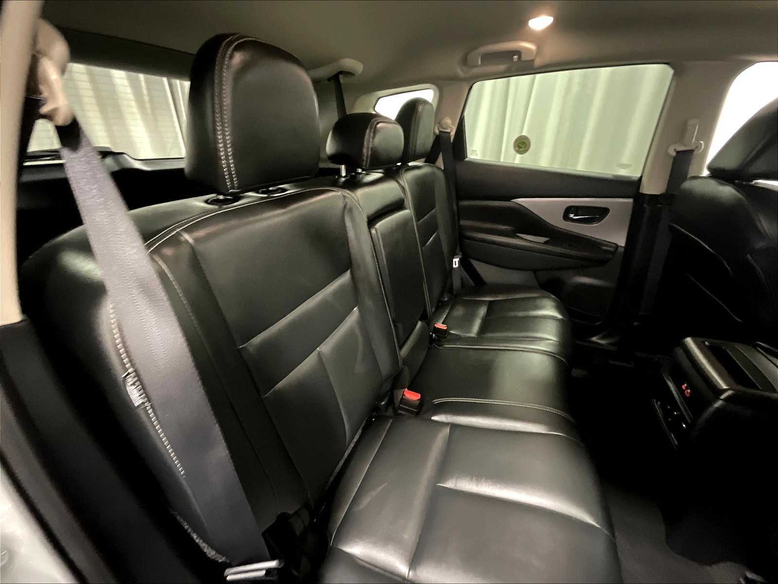 2023 Nissan Murano SV photo 16