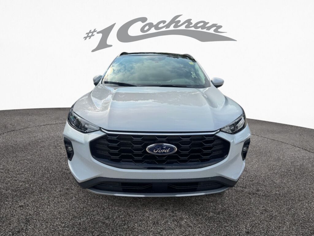 2025 Ford Escape ST-Line Select photo 2