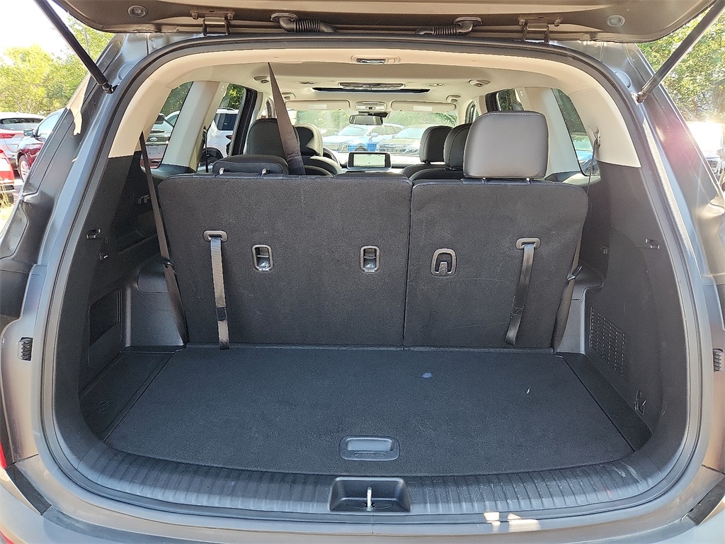 2022 Kia Telluride S photo 27