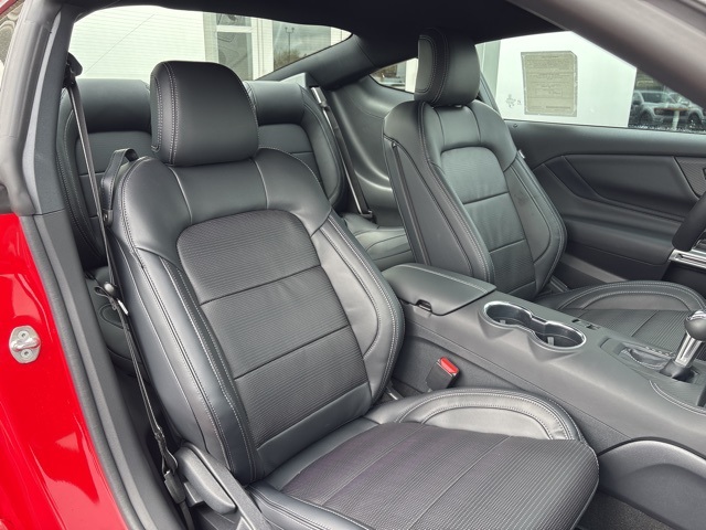 2025 Ford Mustang GT Premium photo 26