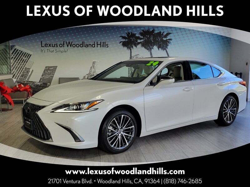 2024 Lexus ES 350's photo
