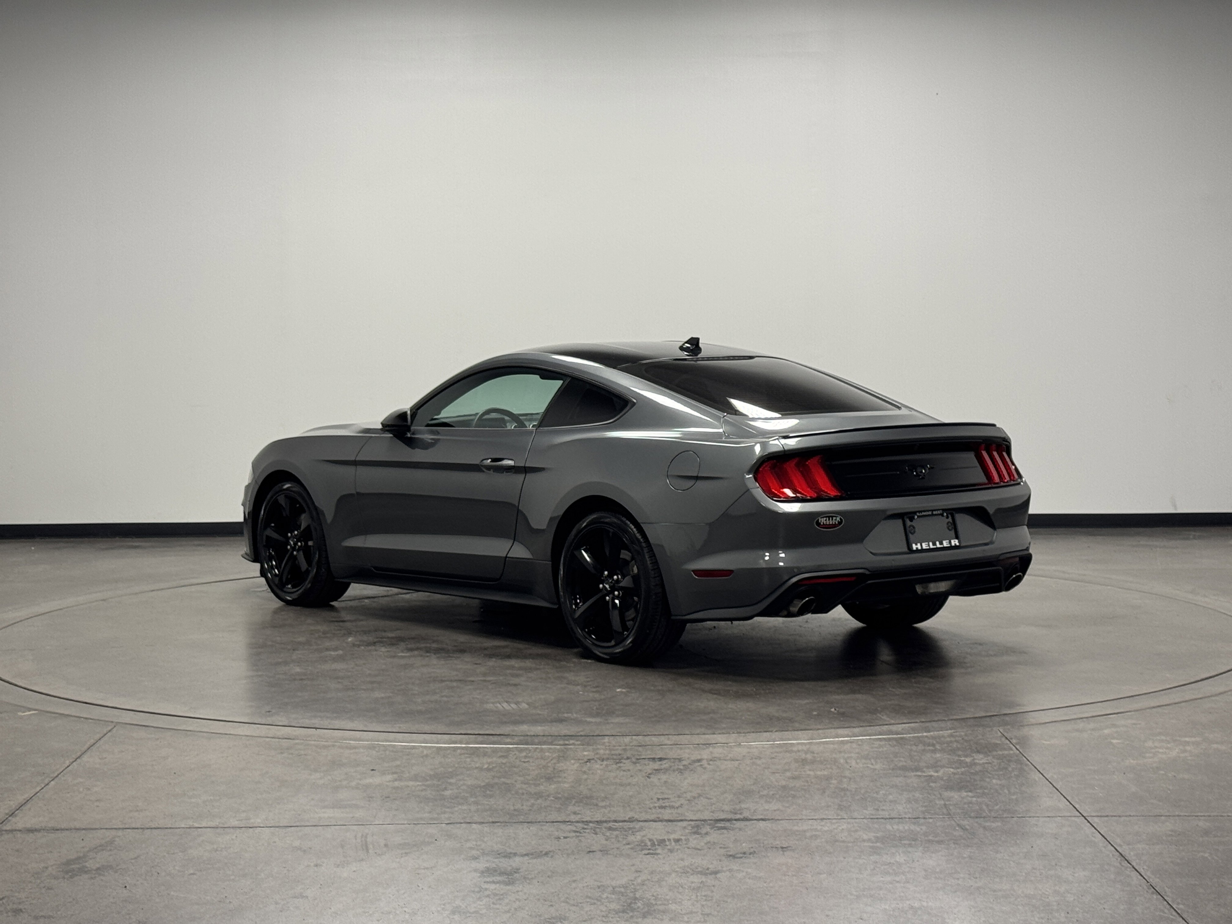 2023 Ford Mustang EcoBoost photo 5
