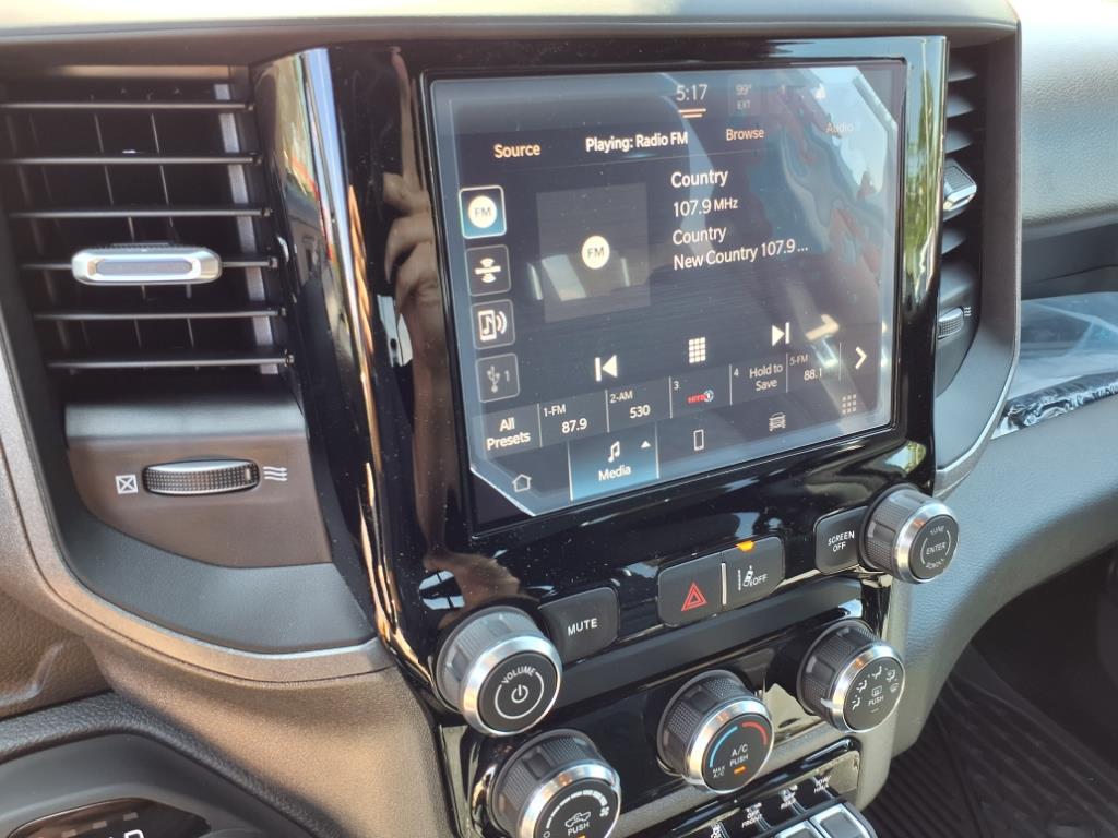2025 Ram 1500 Tradesman photo 10
