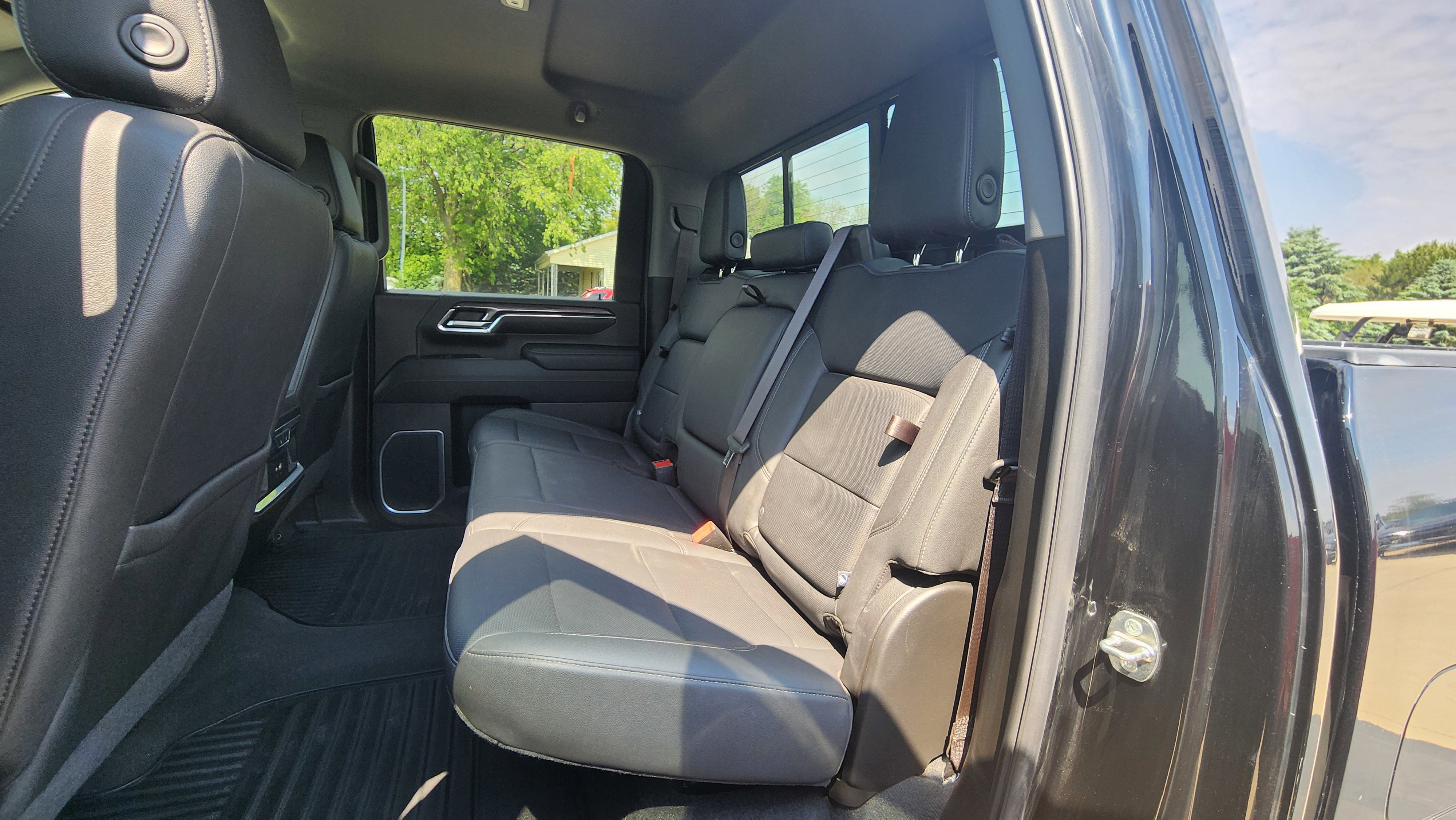 2024 Chevrolet Silverado 3500HD LTZ photo 7