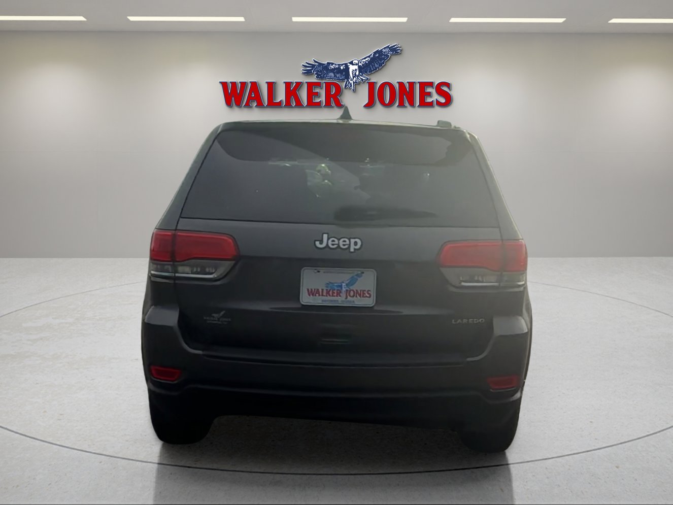 2017 Jeep Grand Cherokee Laredo photo 4