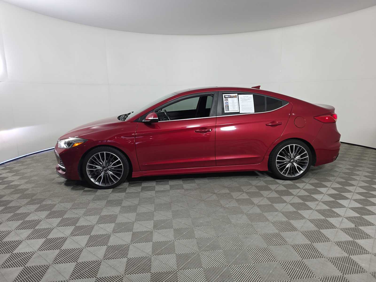 2018 Hyundai Elantra Sport photo 4