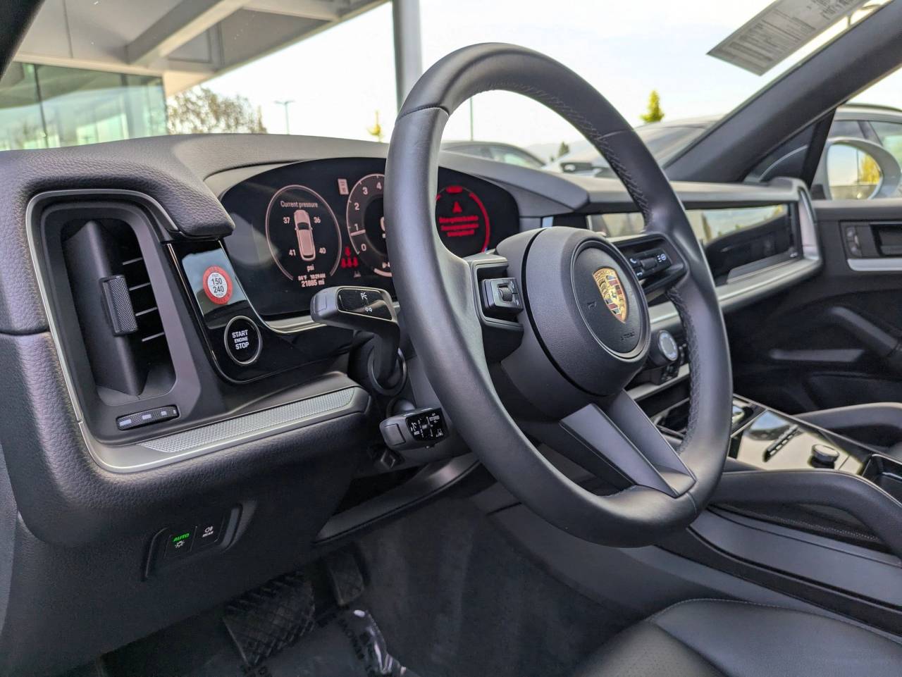 2024 Porsche Cayenne Base photo 2