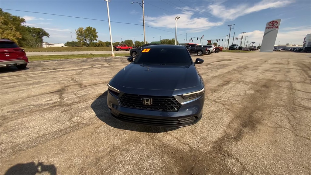 2025 Honda Accord SE photo 3