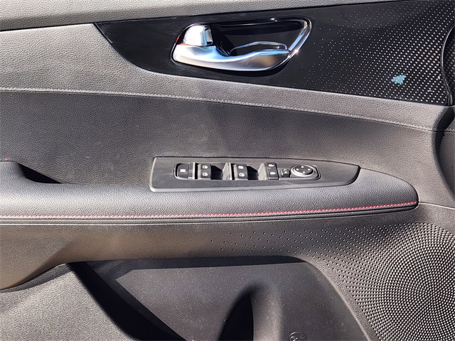 2023 Kia Forte GT photo 24