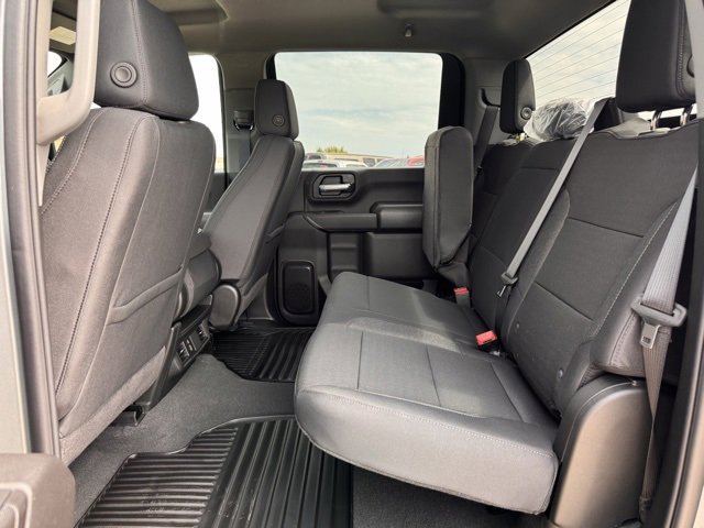 2025 Chevrolet Silverado 2500HD Custom photo 15