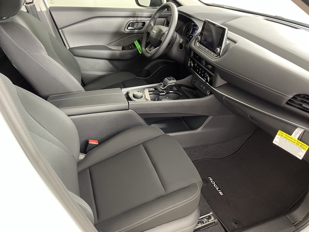 2025 Nissan Rogue S photo 41