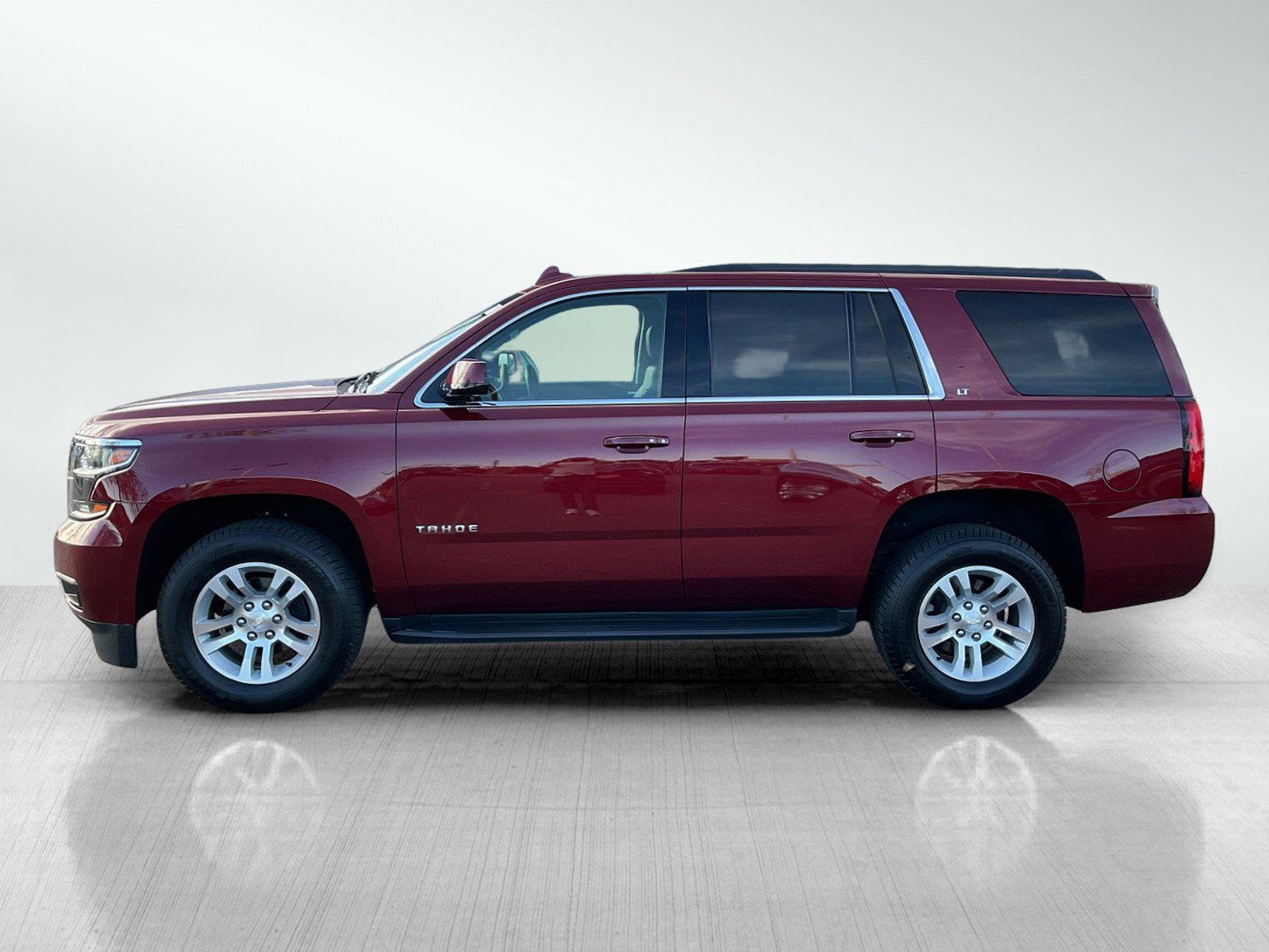 Used 2019 Chevrolet Tahoe LT with VIN 1GNSKBKC3KR355109 for sale in Brainerd, Minnesota