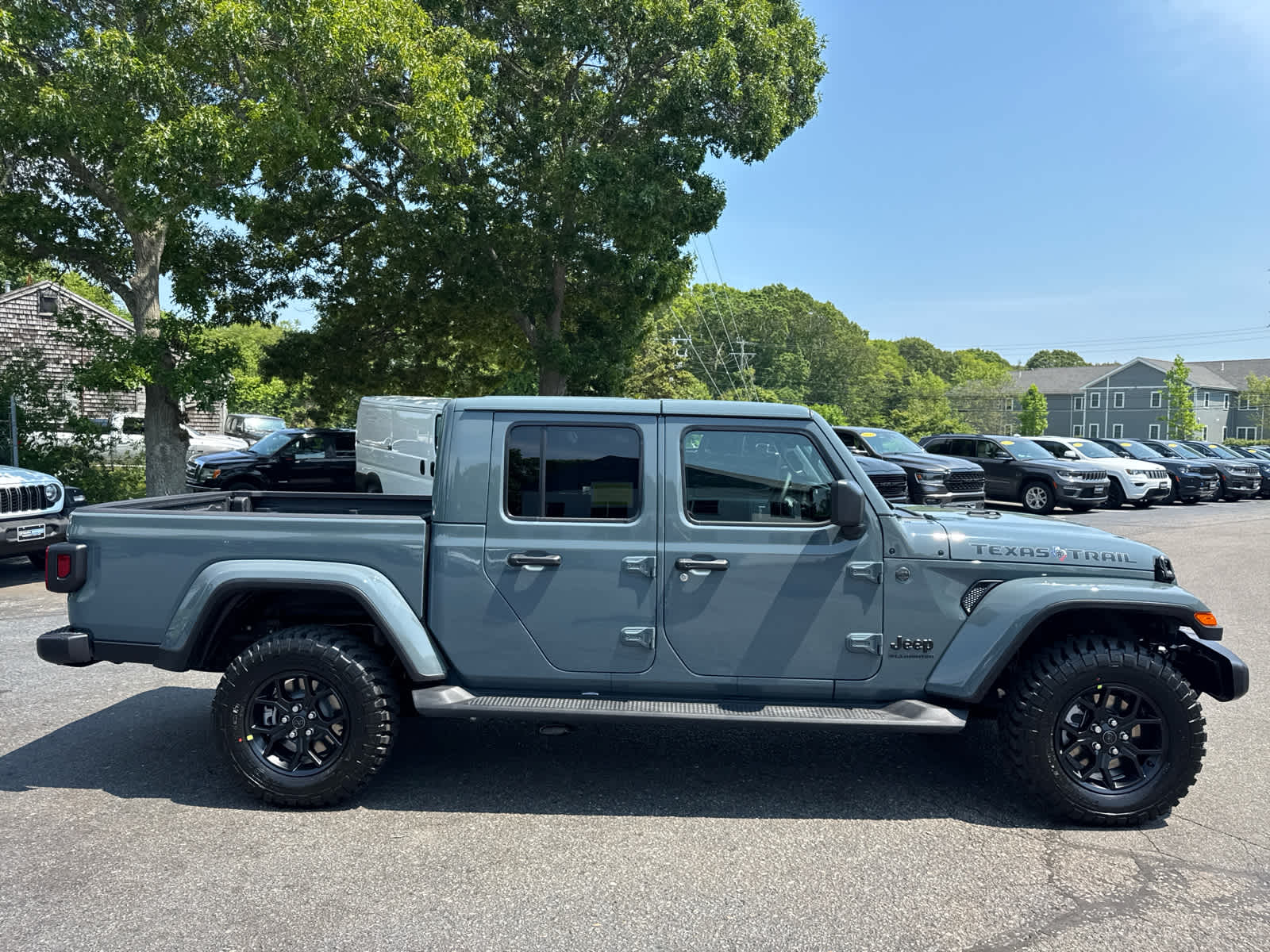 2025 Jeep Gladiator Texas Trail photo 3