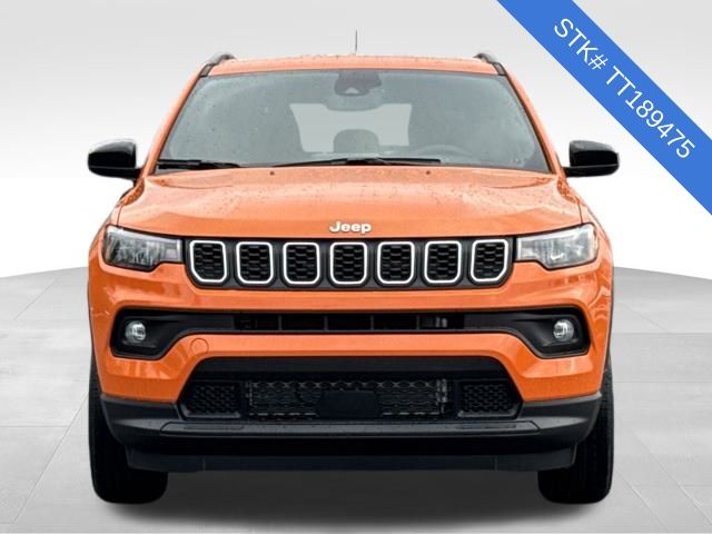 2026 Jeep Compass Latitude photo 2