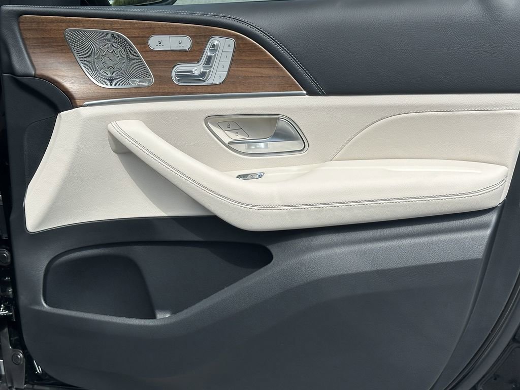 2025 Mercedes Benz GLE 350 4MATIC photo 16