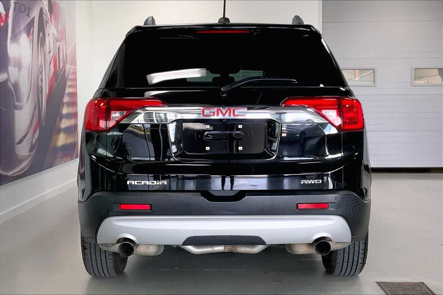 2019 Gmc Acadia SLT photo 3