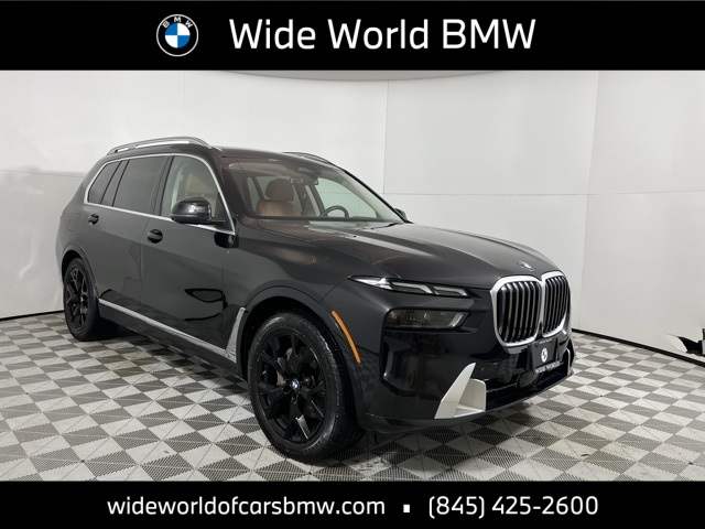 2024 BMW X7 40i's photo