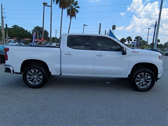 2020 Chevrolet Silverado 1500 RST photo 3