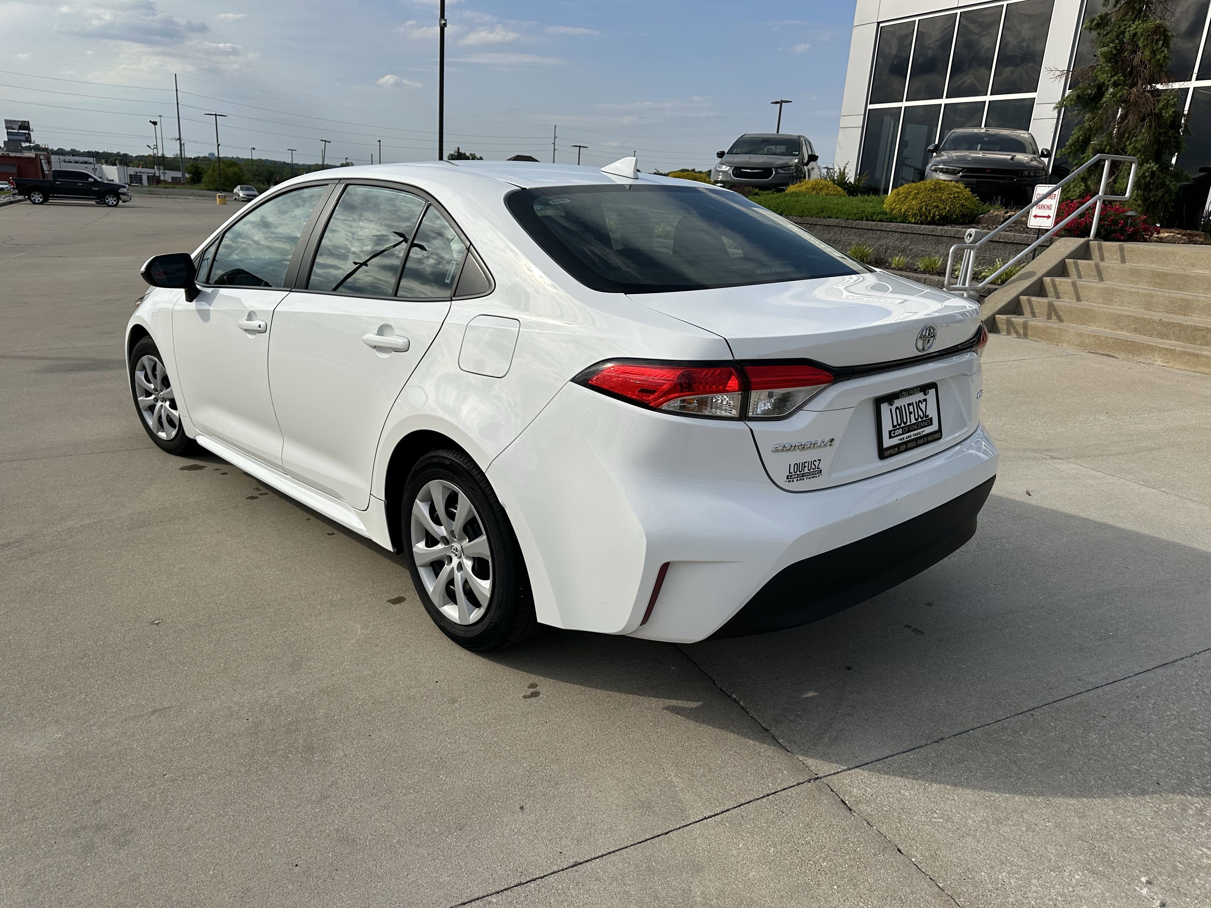 Used 2023 Toyota Corolla LE with VIN 5YFB4MDE5PP001736 for sale in Vincennes, IN