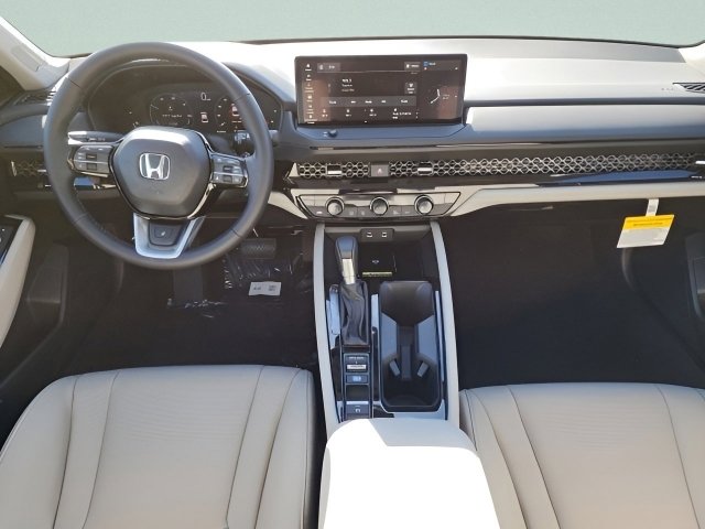 2025 Honda Accord Hybrid Touring photo 24