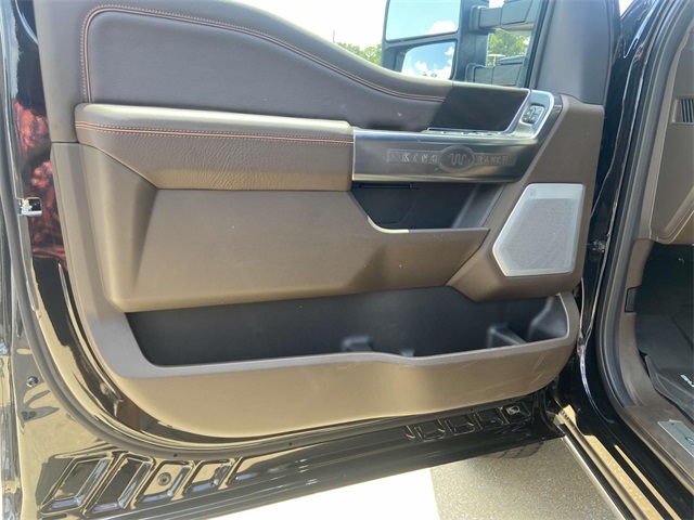 2025 Ford F-350 photo 12
