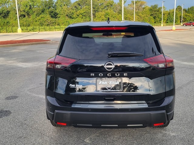 2025 Nissan Rogue SV photo 3