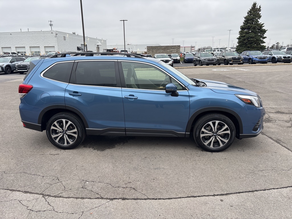 2022 Subaru Forester Limited photo 2