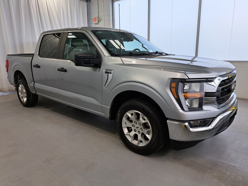 2023 Ford F-150 XLT photo 3