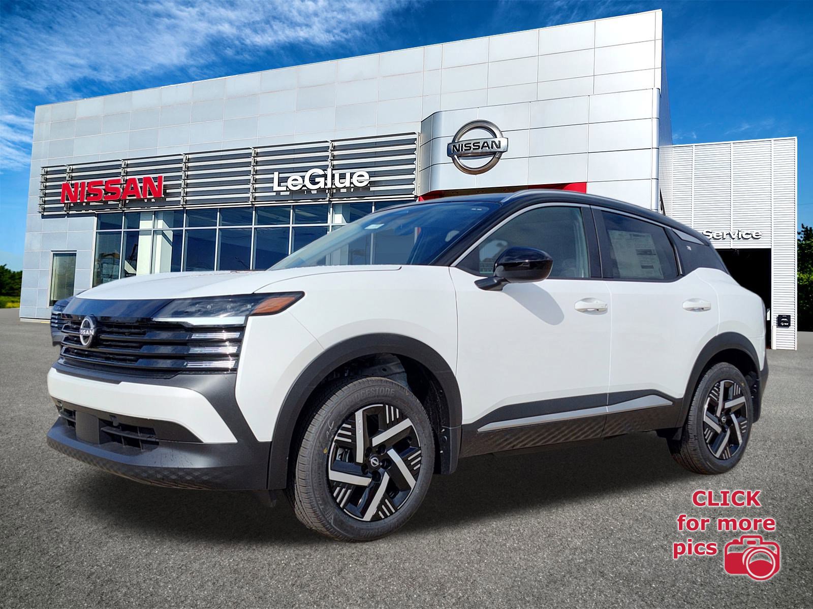 2026 Nissan KICKS SV's photo