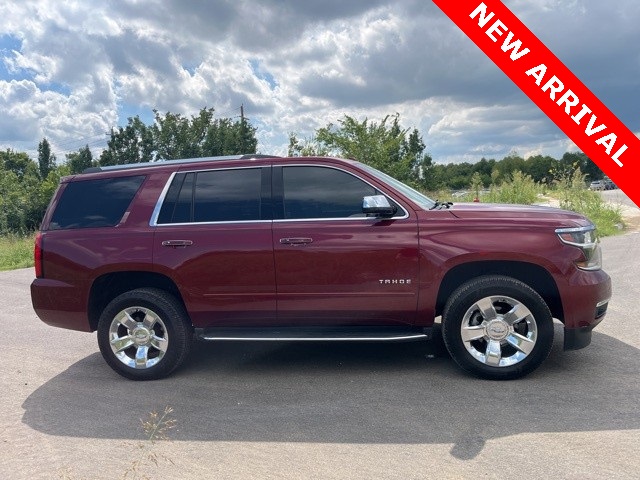 2017 Chevrolet Tahoe Premier photo 2