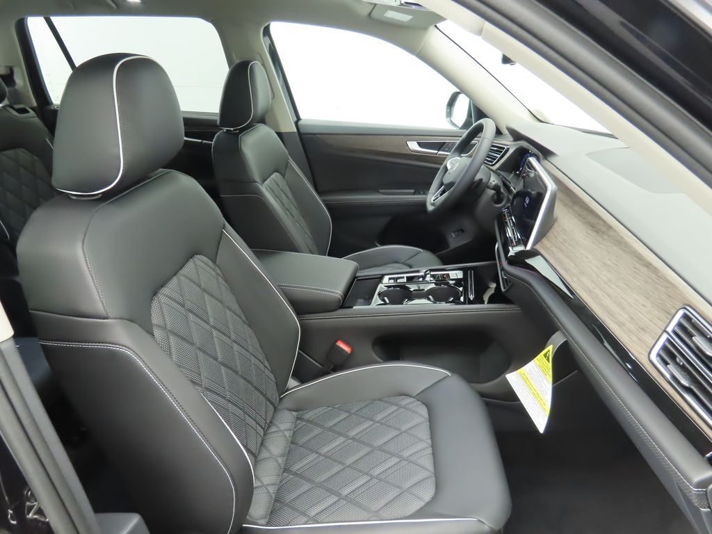 2025 Volkswagen Atlas SEL Premium R-Line photo 20
