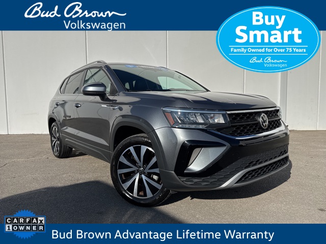 2022 Volkswagen Taos SE's photo