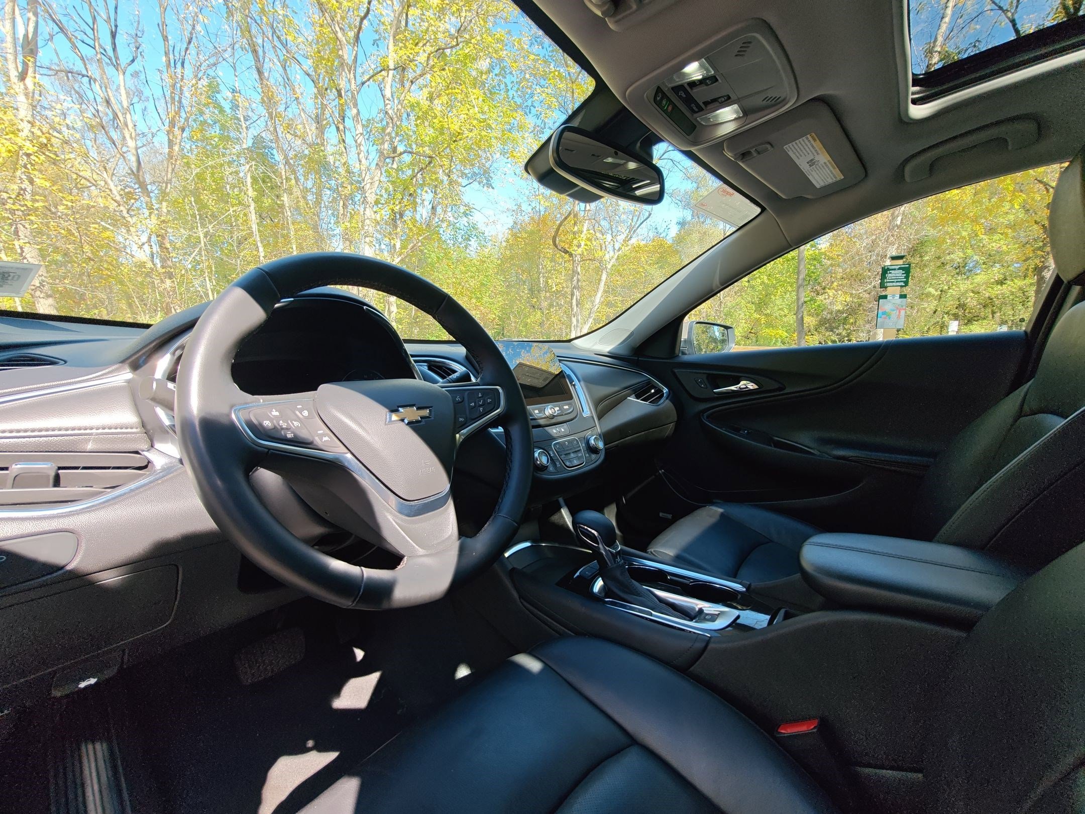 2024 Chevrolet Malibu Premier 2LT photo 4