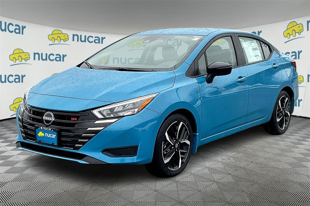 2025 Nissan Versa 1.6 SR photo 3
