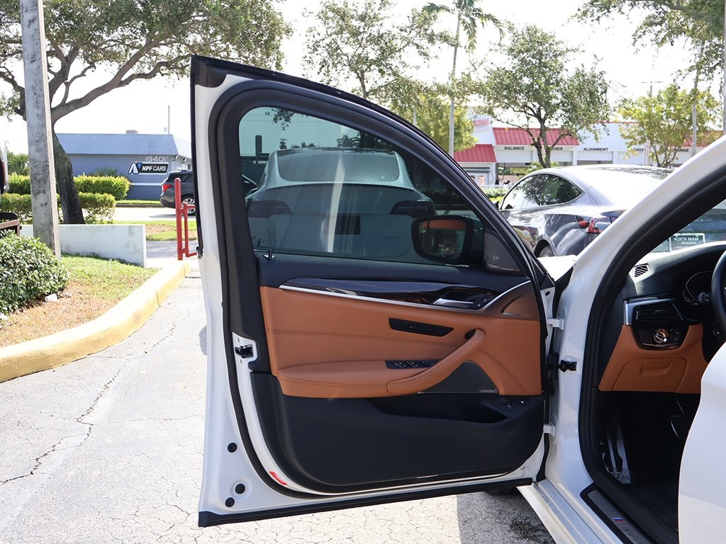 2022 Bmw 530e photo 24