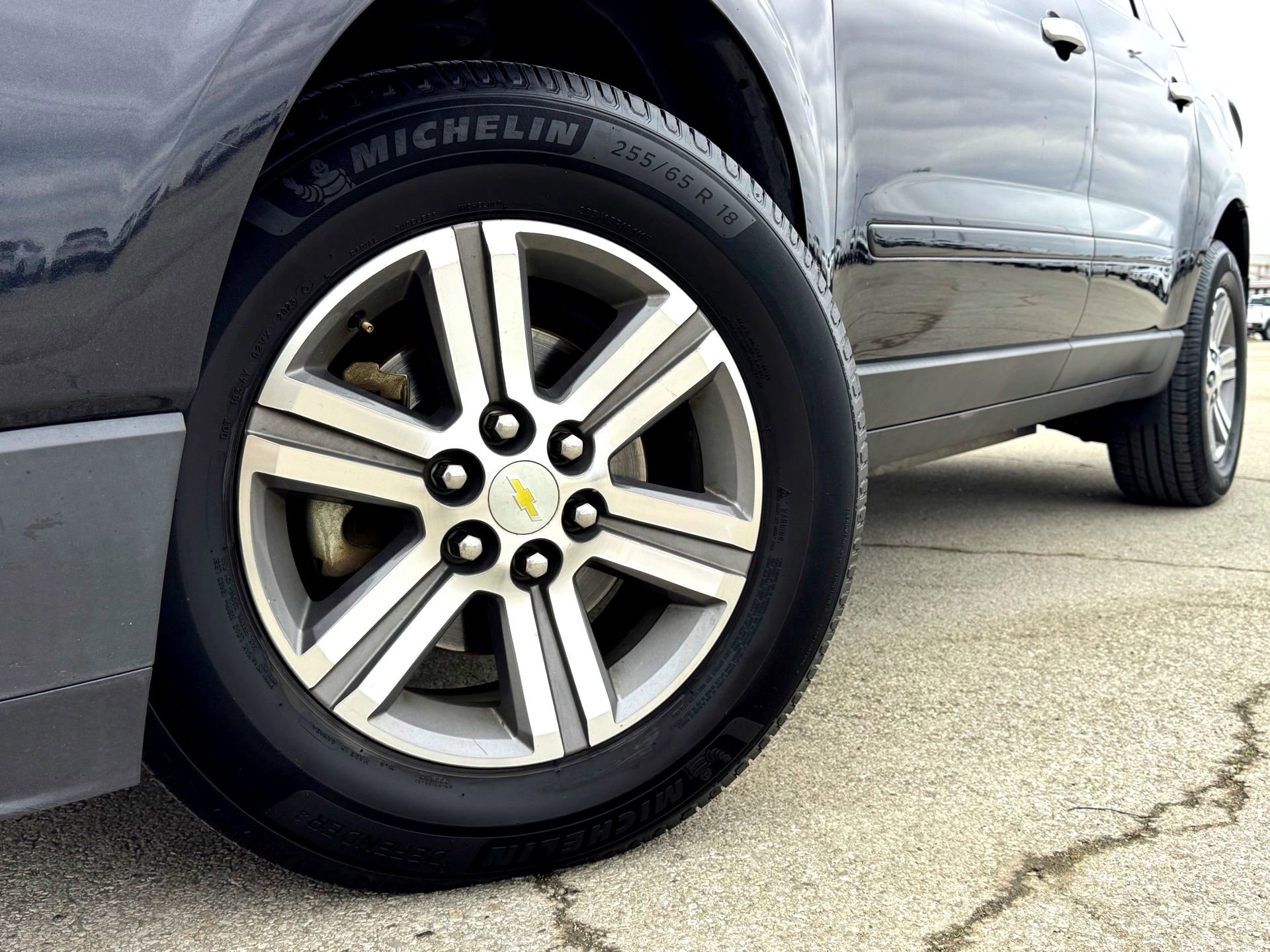 Used 2015 Chevrolet Traverse 1LT with VIN 1GNKVGKD0FJ112522 for sale in Hutto, TX