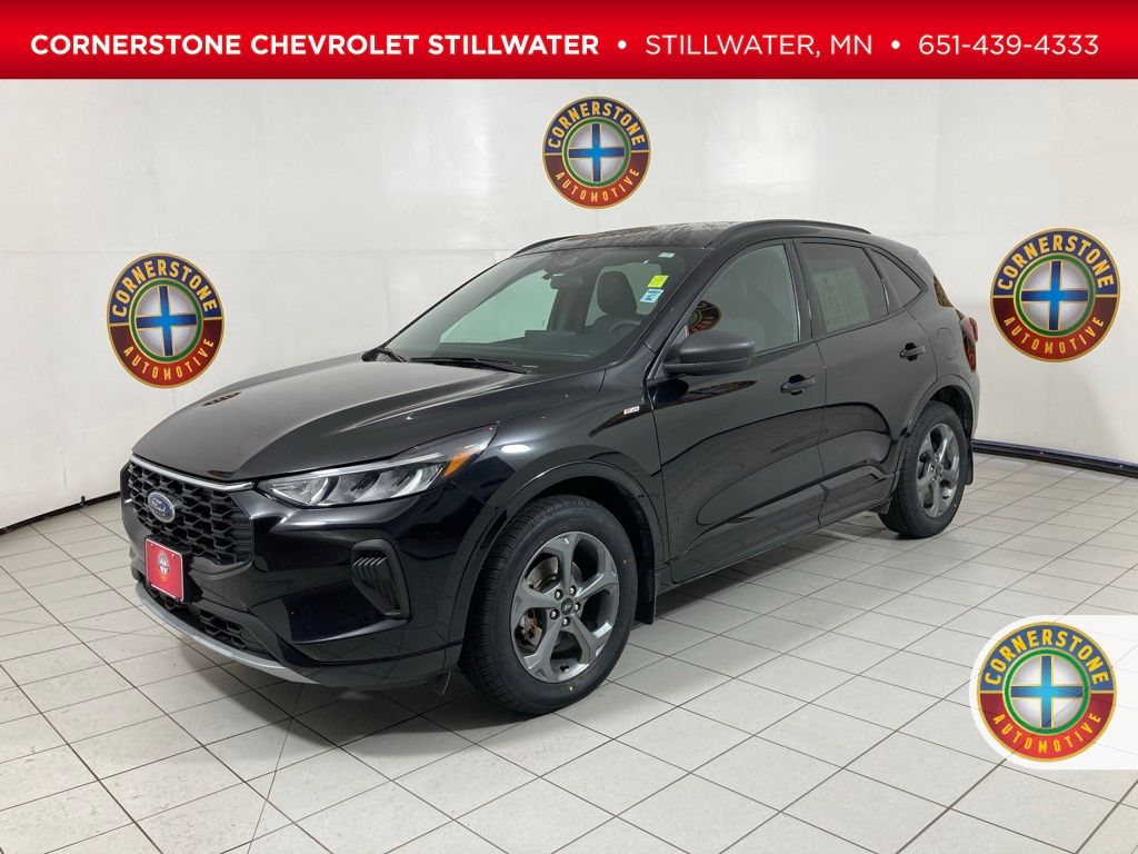 2023 Ford Escape ST-Line's photo