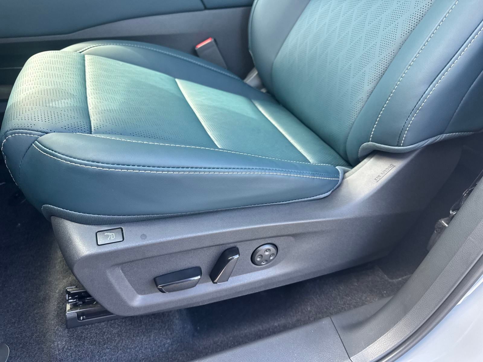 2025 Nissan Murano Platinum photo 26