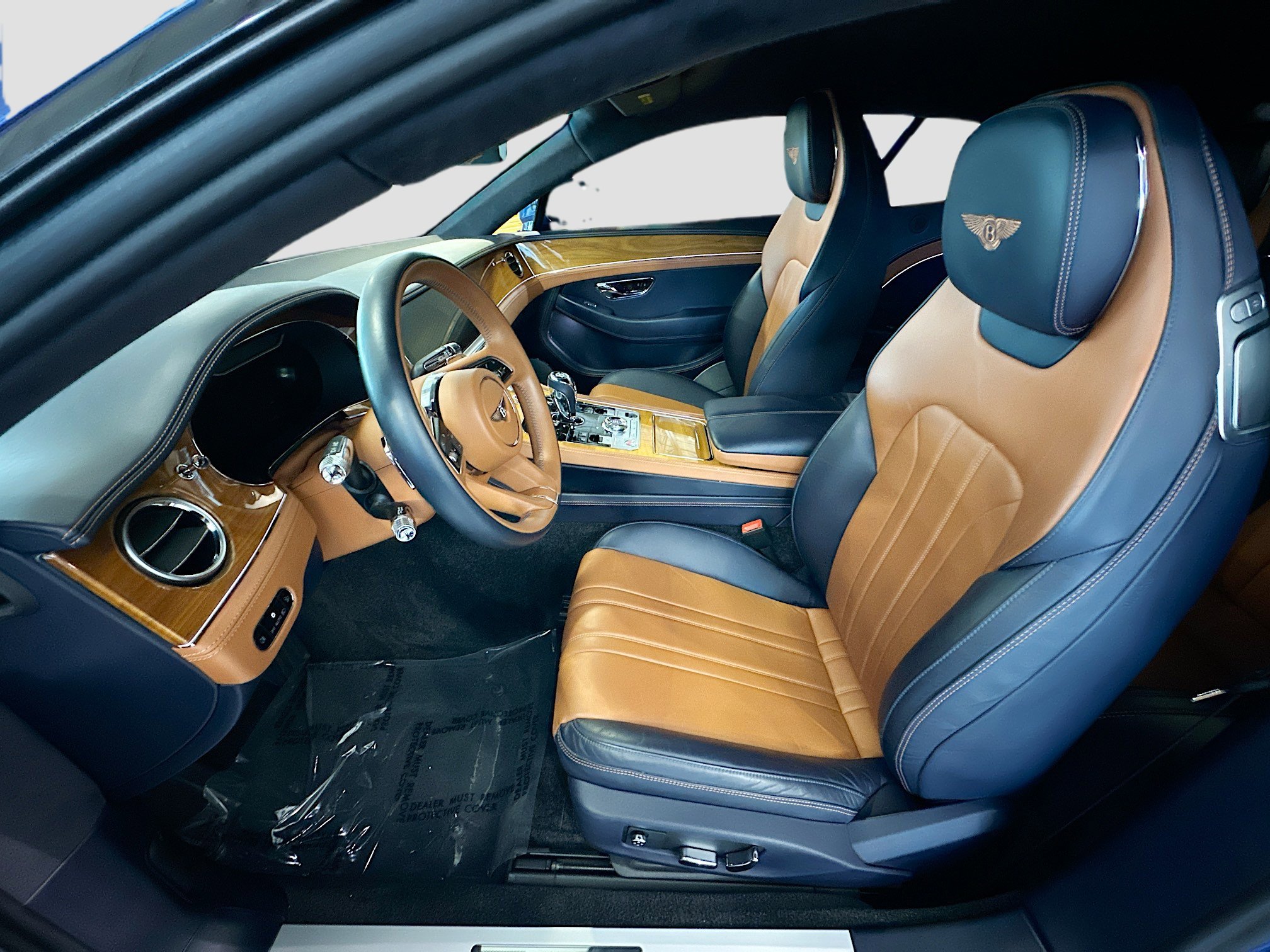 2022 Bentley Continental GT V8 photo 18